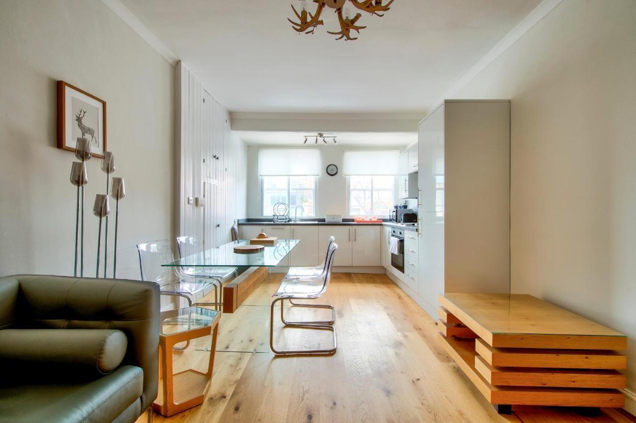 דירות אדינבורו Pass The Keys Modern 3 Bed Flat On The Historic Royal Mile מראה חיצוני תמונה